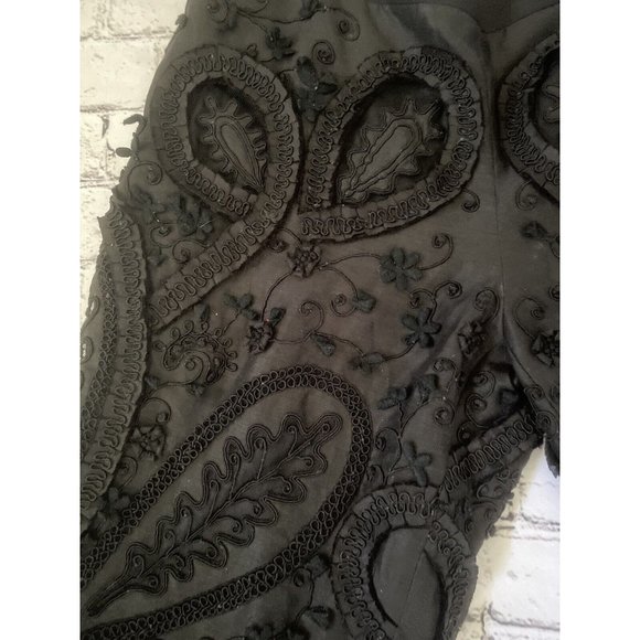Vintage Vera‎ Wang Silk Blend Size 6 Black Capri Embellished 3 D Cropped Pants - Picture 6 of 16